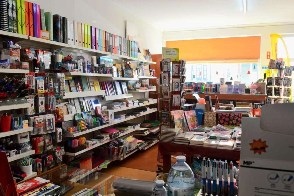 Trespasse de Papelaria com serviços CTT