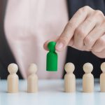 A nova era do CEO “equilibrista”: Estratégico, empático e acessível