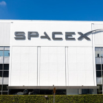 Venda de ações da SpaceX eleva avaliação da empresa para US$ 800 bi em meio a possível IPO, mostra carta